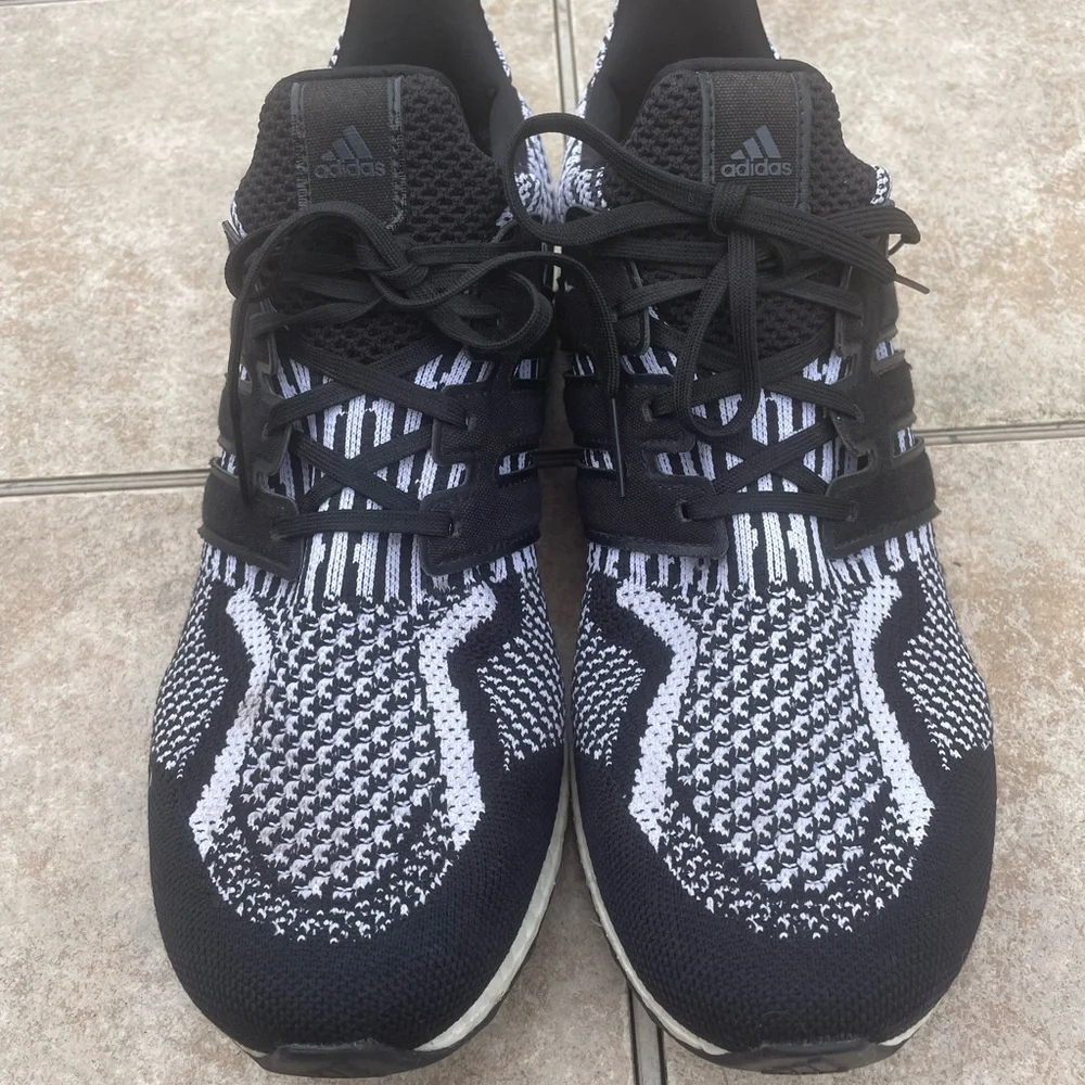 Adidas ULTRABOOST 5.0 DNA SHOES